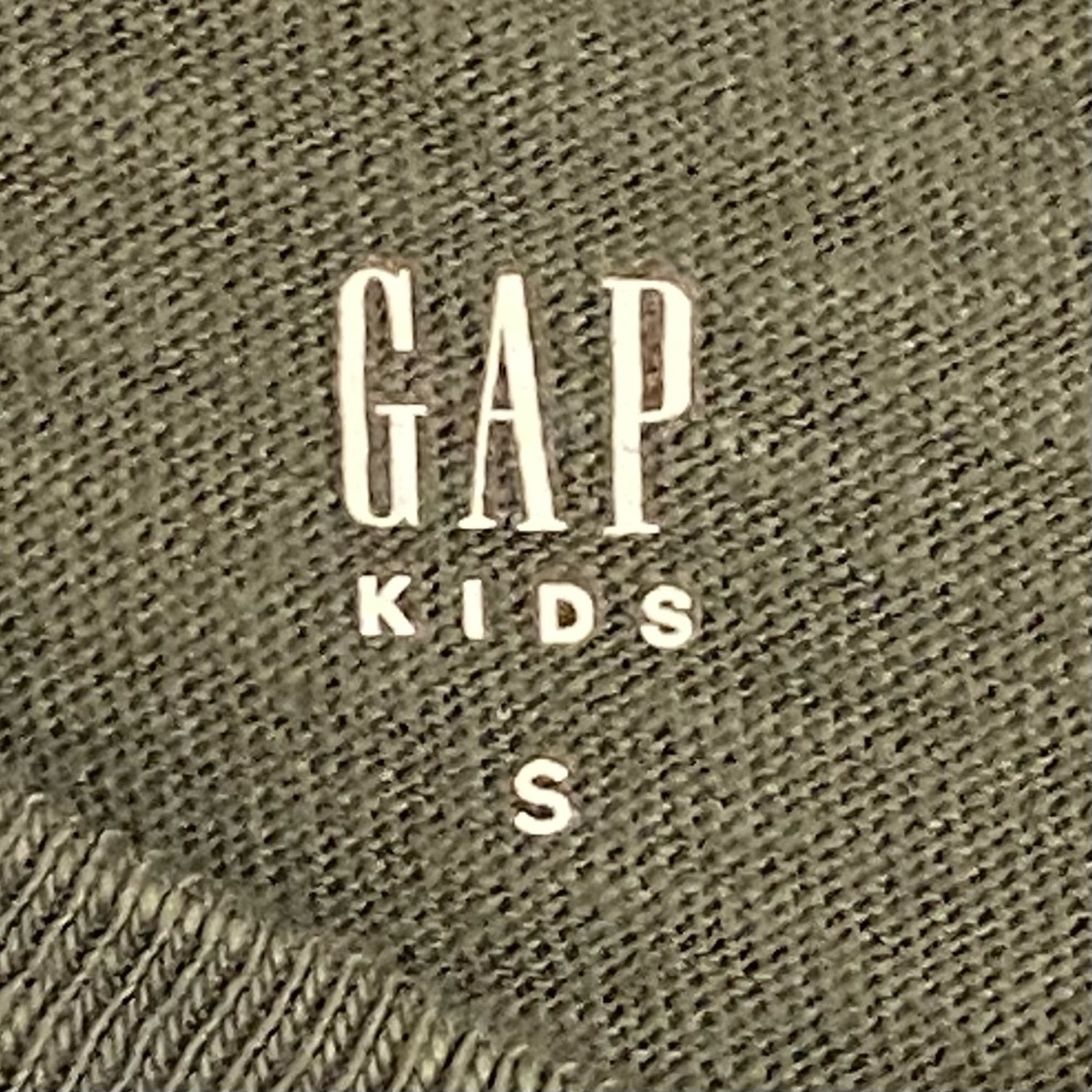 Gap t-shirt size S 6/7 boys - Picture 3 of 5